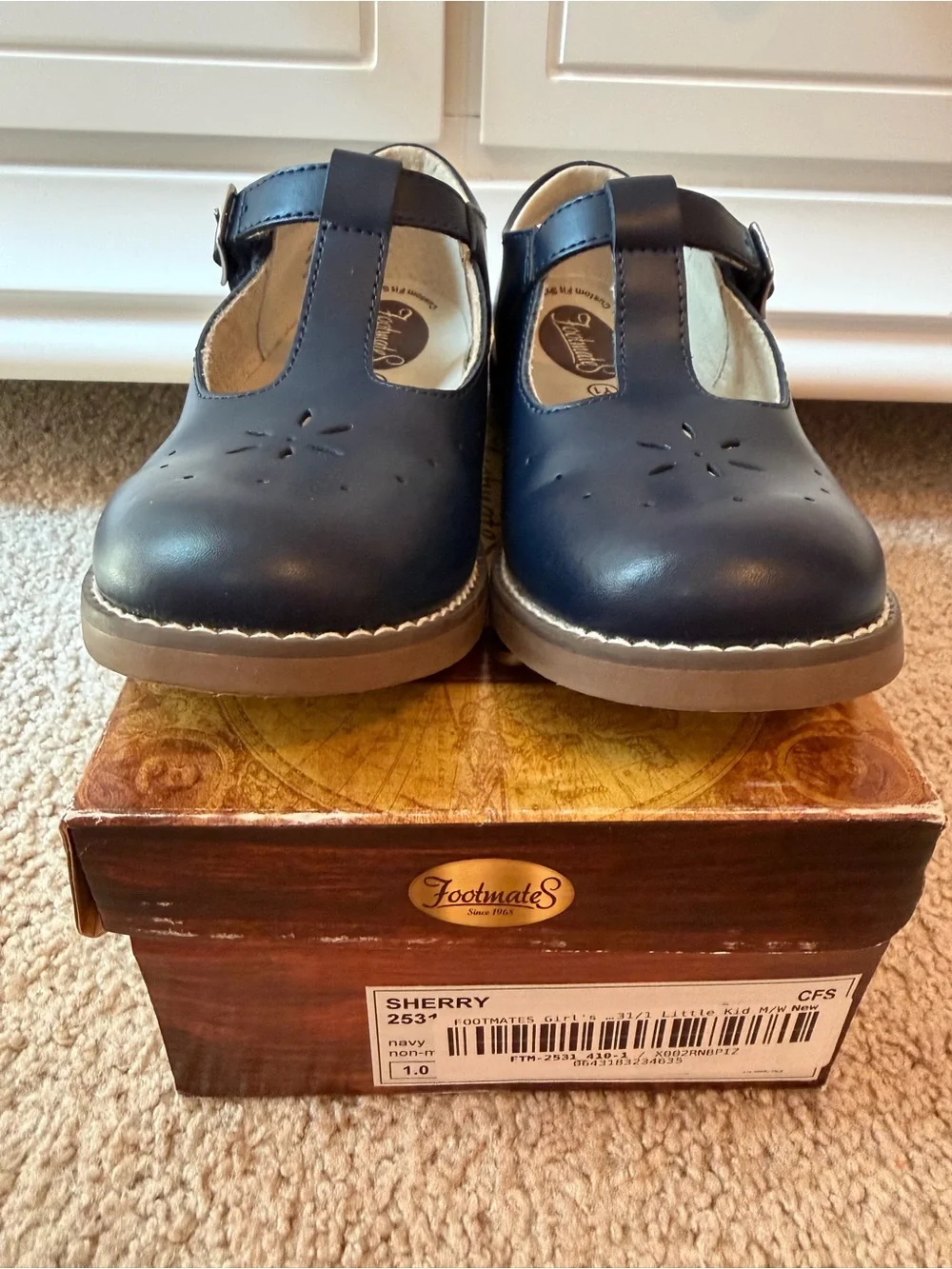 New Footmates girls Sherry t strap Mary Jane shoes size 1 navy blue